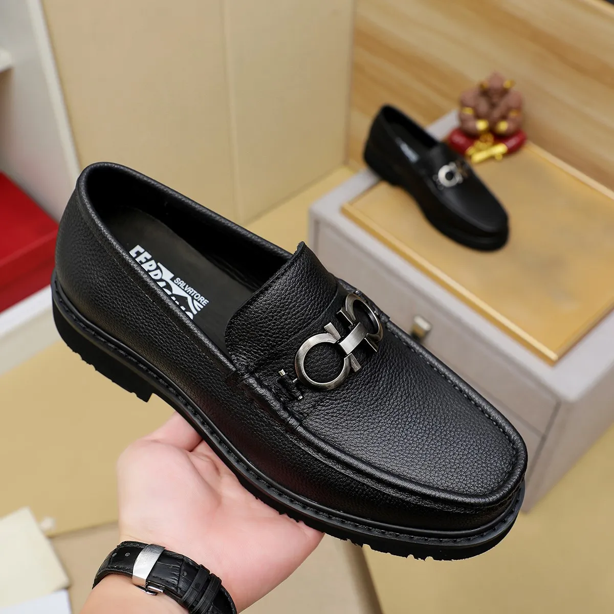Men's shoes 💰500 Ferragamo [Ferragamo] top imported suit men's shoes 💯Original copy of the official website, product materials: selected imported embossed calfskin + luxury hardware buckle accessories ~ imported water-dyed cow 🐂 leather lining. Strong three-dimensional visual effect, original combination outsole, multiple colors available😘 Size: 38-44 (.45.46.4. Customized)